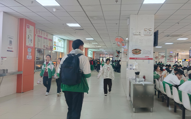 學校食堂環境圖片,高校食堂圖片,學校食堂環境圖片