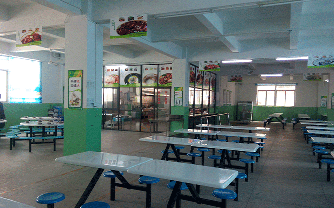 晉江嘉年華公司,晉江嘉年華公司食堂圖片,晉江嘉年華公司食堂環(huán)境,味萊客餐飲公司,食堂現(xiàn)場圖片